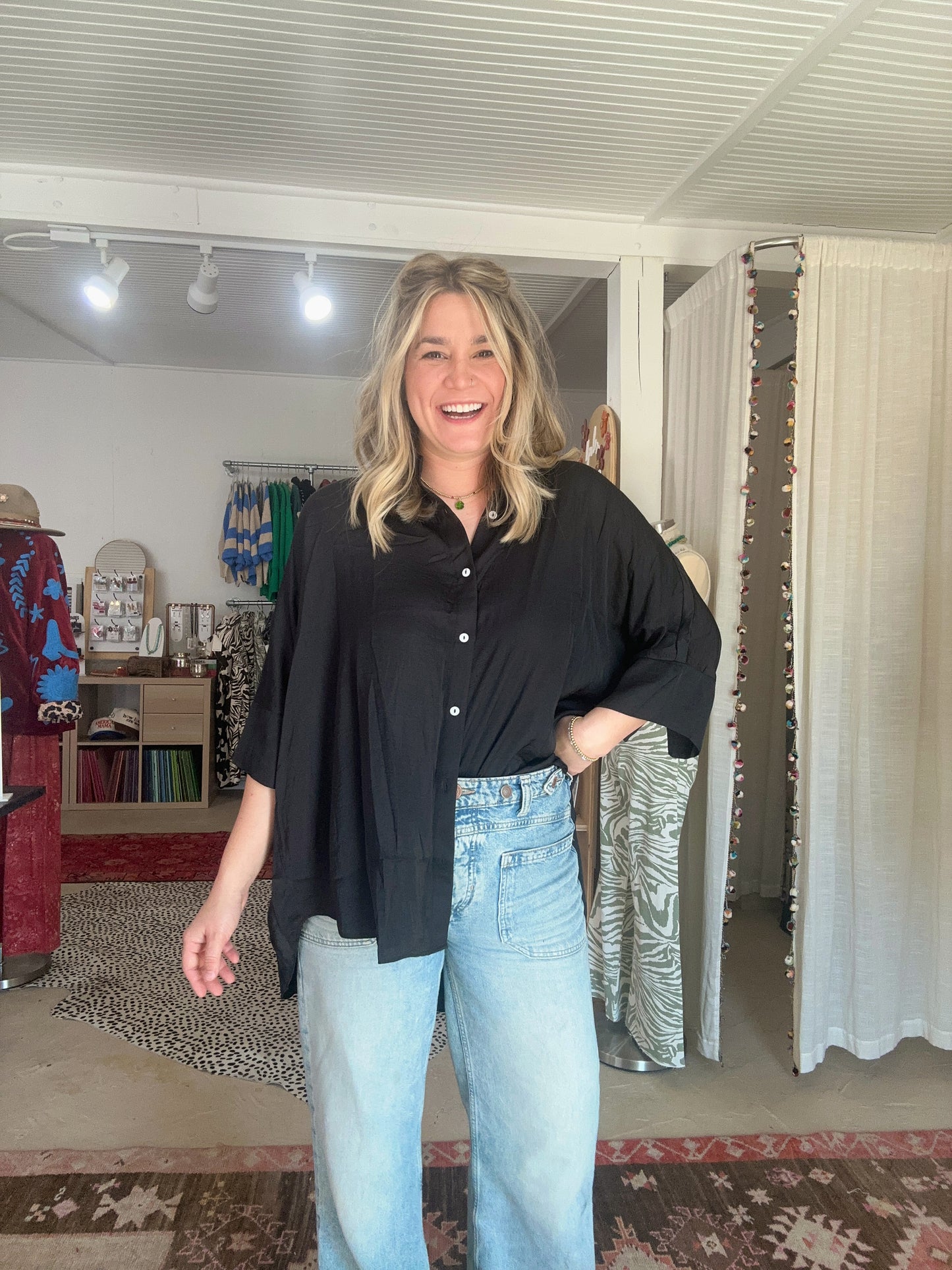 IYKYK Blouse | Black